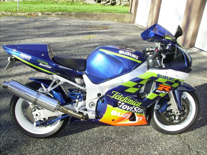 GSXR600 01-03 Med Tailguard, Hugger, kåpglas & Lampskydd mm